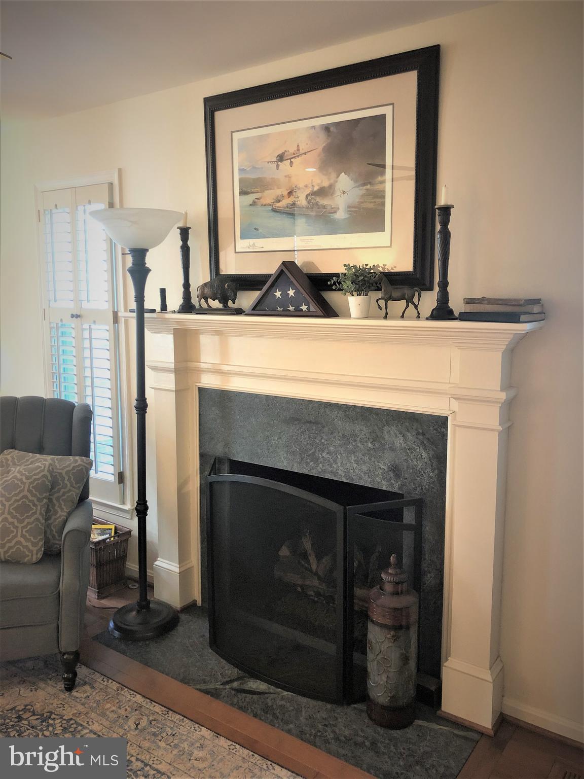 6603 Forsythia Street Springfield, VA 22150 - Photo 7 of 29 Gallery Image 7