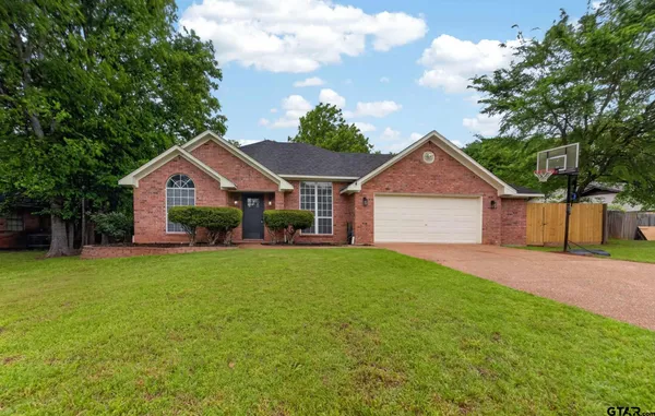 $342,500 | 919 Corey Drive, Whitehouse, TX 75791