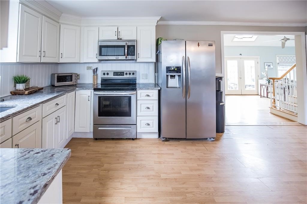 179 Schoolhouse Road Warren, RI 02885 - Photo 15 of 40