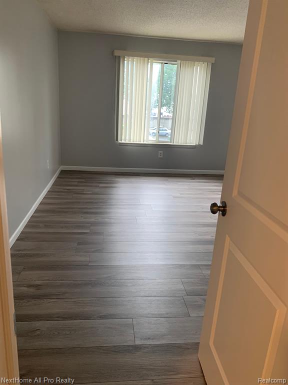 1254 East West Maple Road, Unit 6 Walled Lake, MI 48390 - Photo 10 of 12