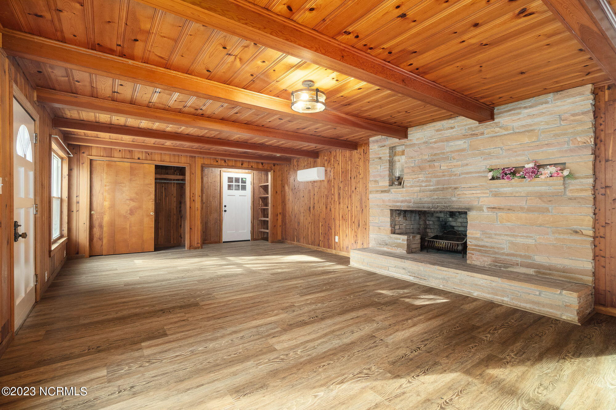 2613 Mayberry Loop Road Morehead City, NC 28557 - Photo 26 of 51 Great Room