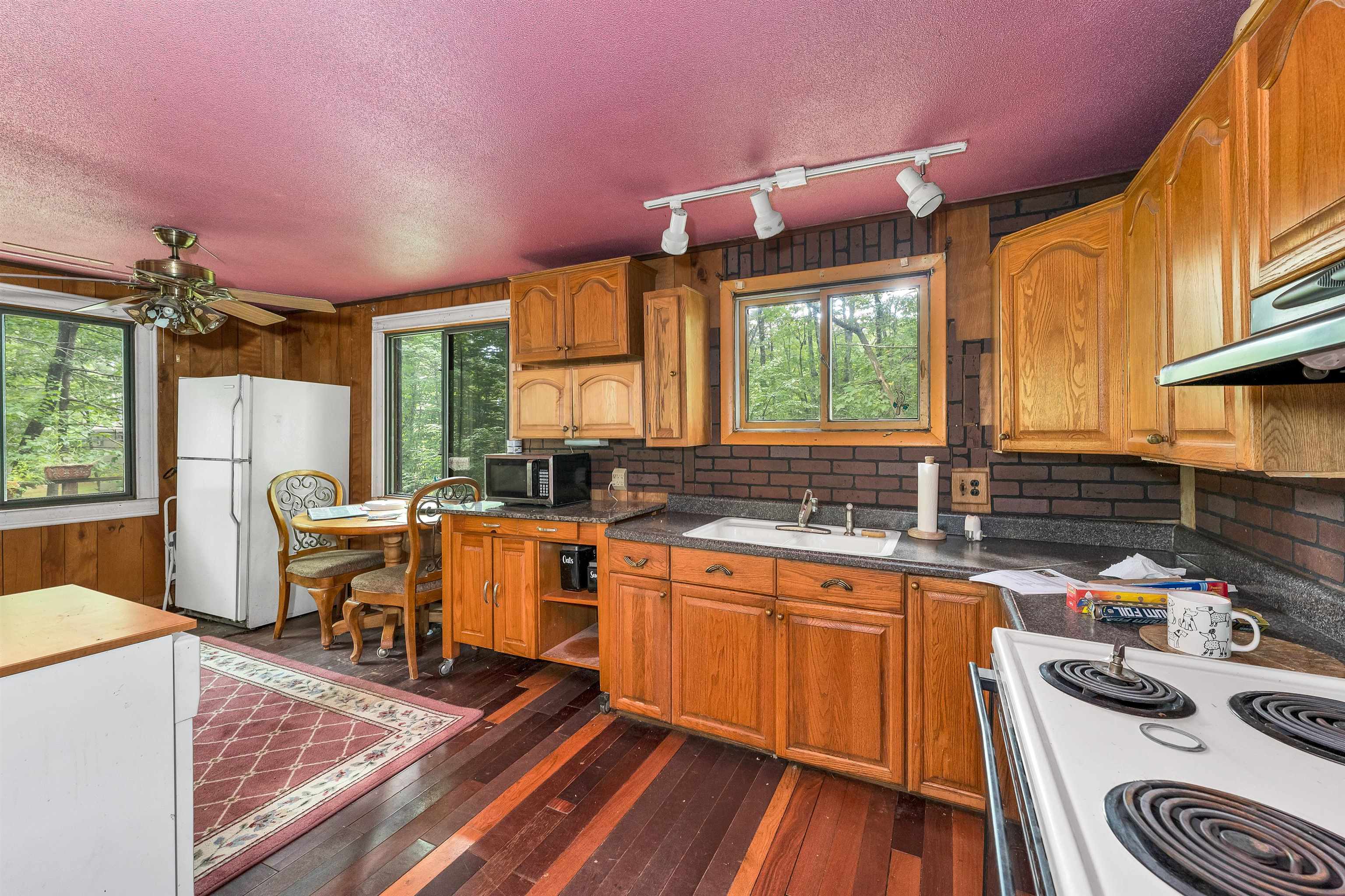 86 Windsor Way Barnstead, NH 03225 - Photo 5 of 39 Gallery Image 5