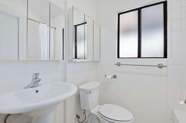 $1,850,000 | 934 Sharon Lane, Ventura, CA 93001