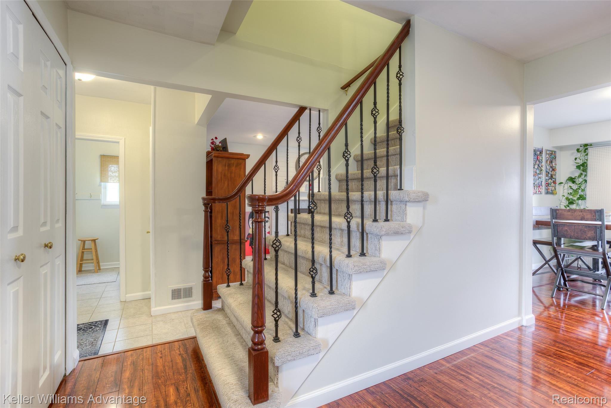 42302 Hanford Road Canton, MI 48187 - Photo 4 of 49 42302 hanford interiors (13).jpg