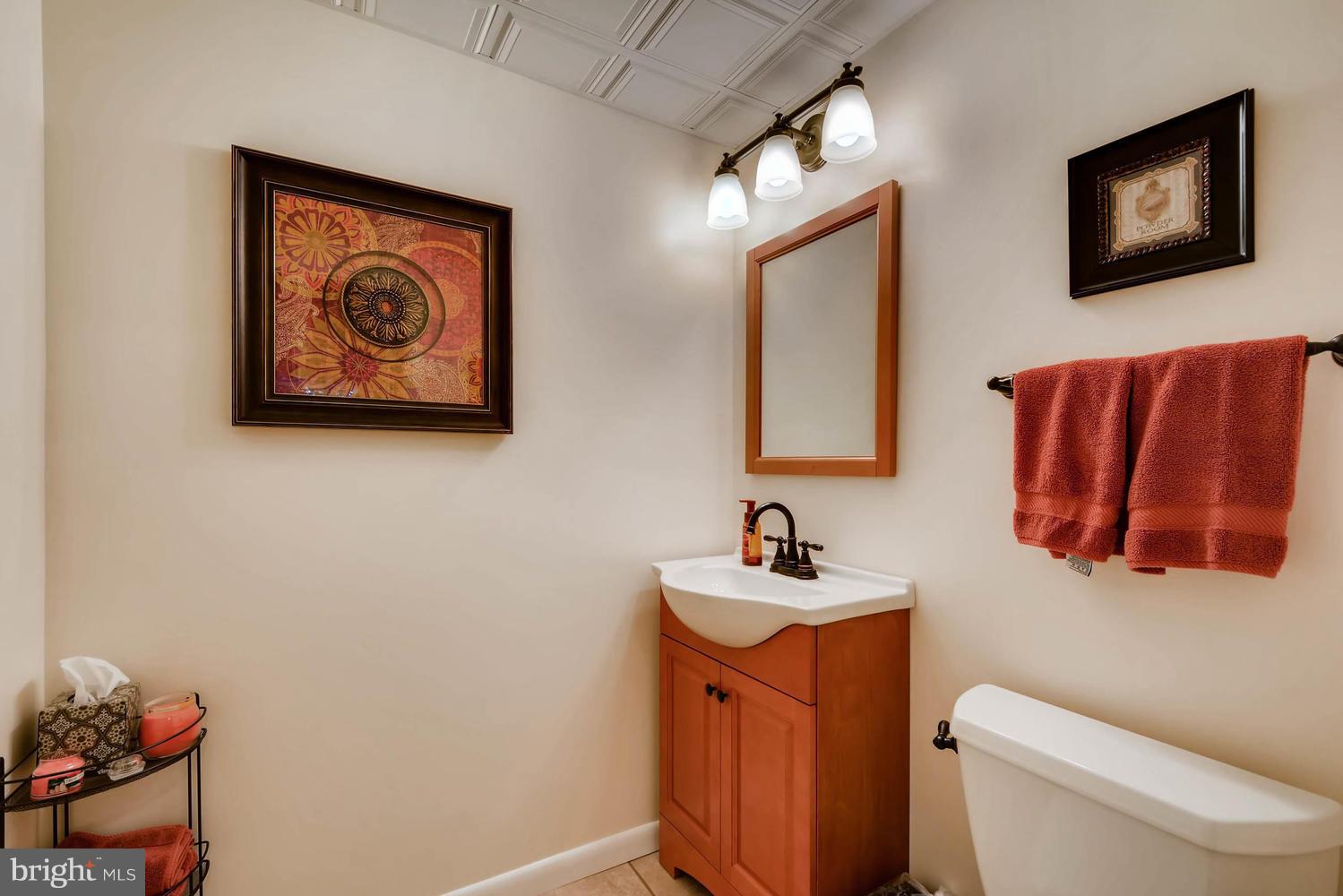 810 Uniontown Road Westminster, MD 21158 - Photo 21 of 30 LL half bath