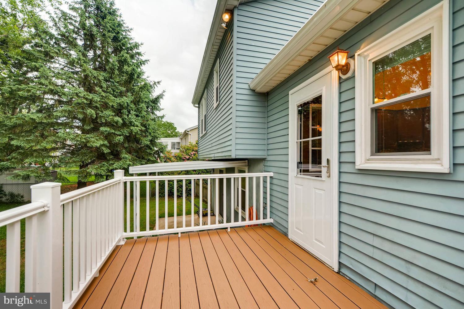 810 Uniontown Road Westminster, MD 21158 - Photo 23 of 30 New composite deck