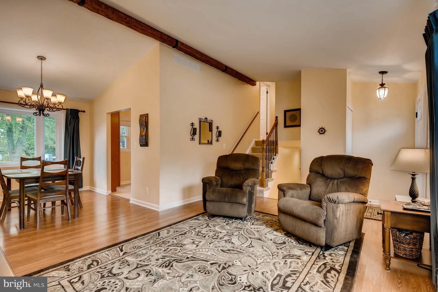 810 Uniontown Road Westminster, MD 21158 - Photo 7 of 30 Living/dining area