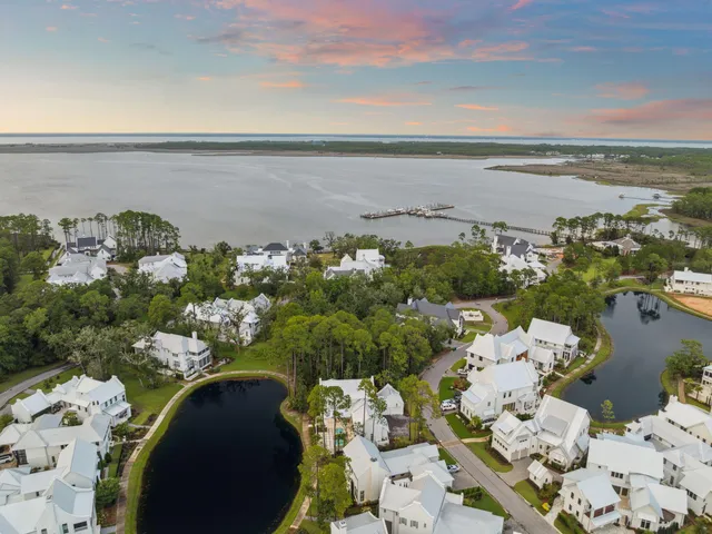 a view of a lake with houses
