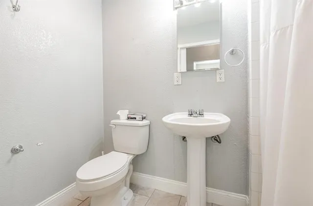 $250,000 | 417 West Grand Street, Whitewright, TX 75491