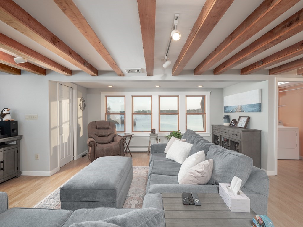 107 Kimball Road Amesbury, MA 01913 - Photo 11 of 26 Gallery Image 11
