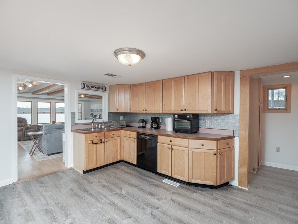 107 Kimball Road Amesbury, MA 01913 - Photo 9 of 26 Gallery Image 9