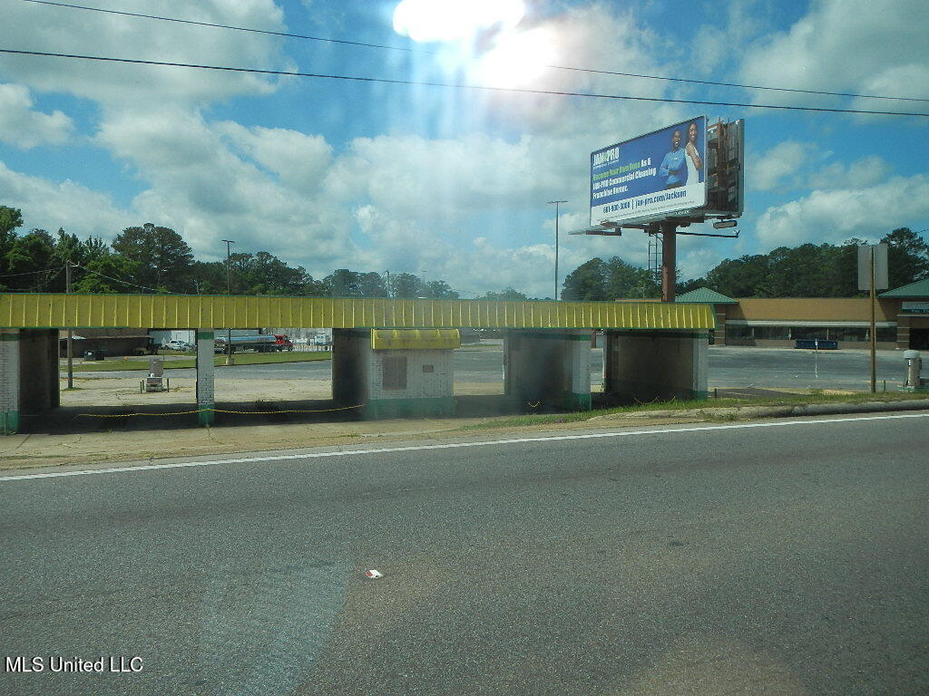 911 Highway 19 Meridian, MS 39307 - Photo 3 of 8 DSCN9053