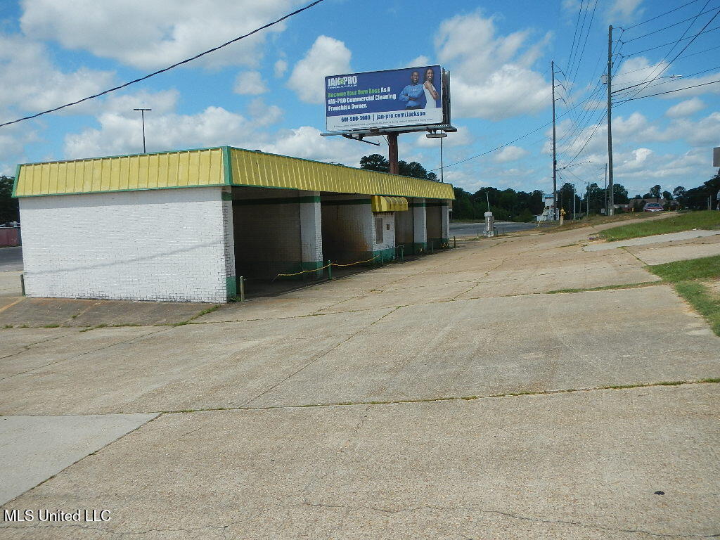 911 Highway 19 Meridian, MS 39307 - Photo 7 of 8 DSCN9057