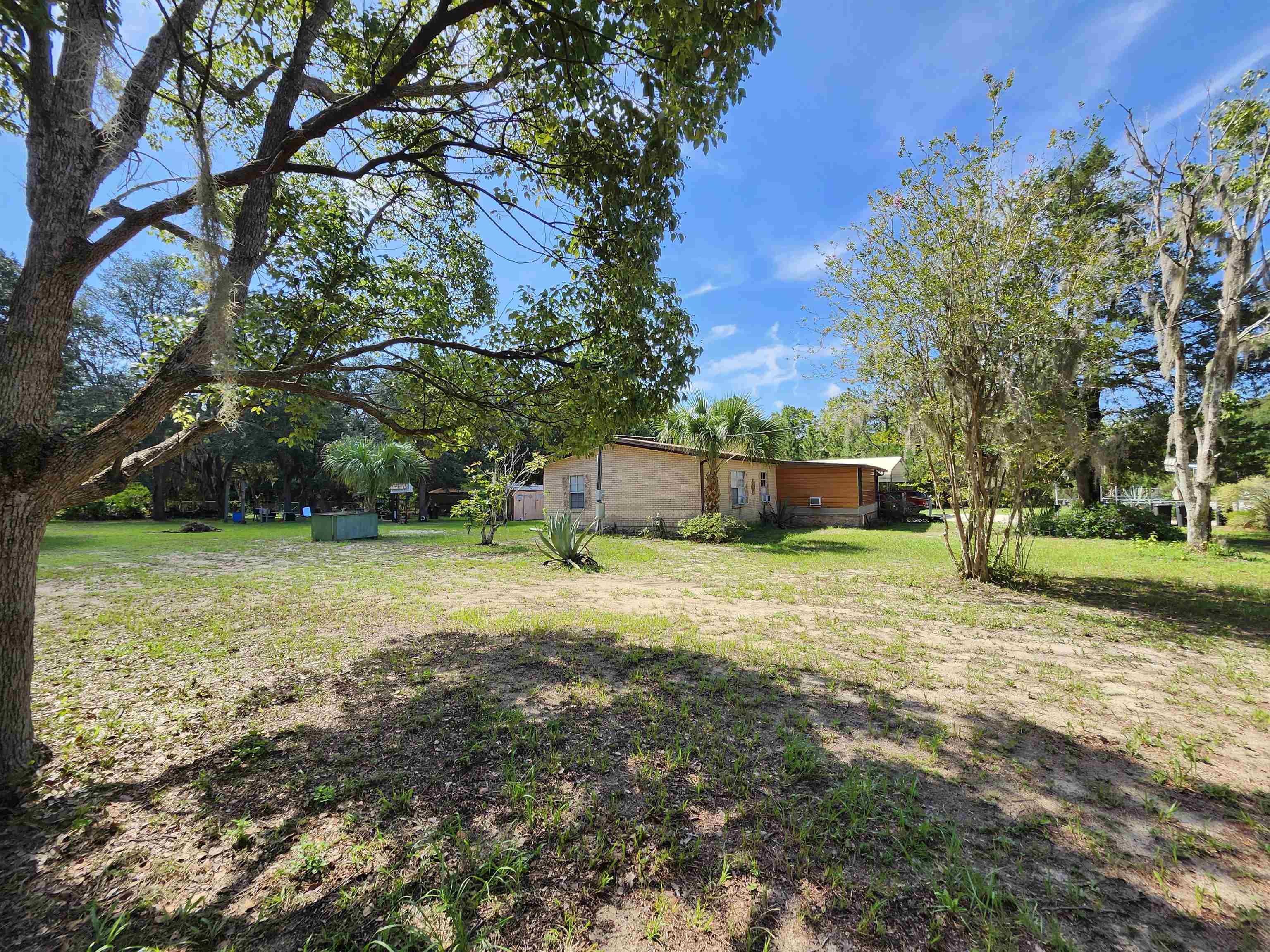 364 Hoot Owl Road Satsuma, FL 32189 - Photo 15 of 27 Gallery Image 15