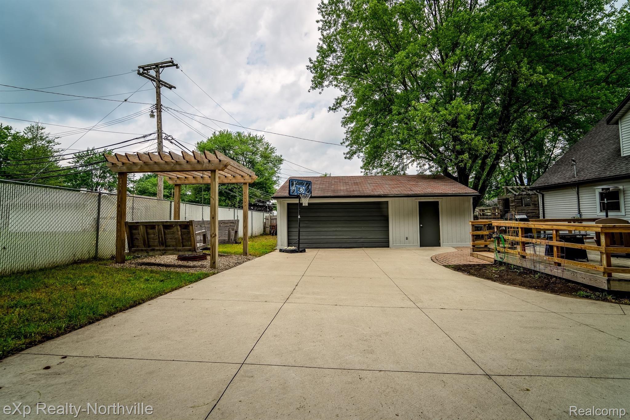 14038 Beech Daly Road Taylor, MI 48180 - Photo 32 of 38 14038 Beech Daly-20.jpg