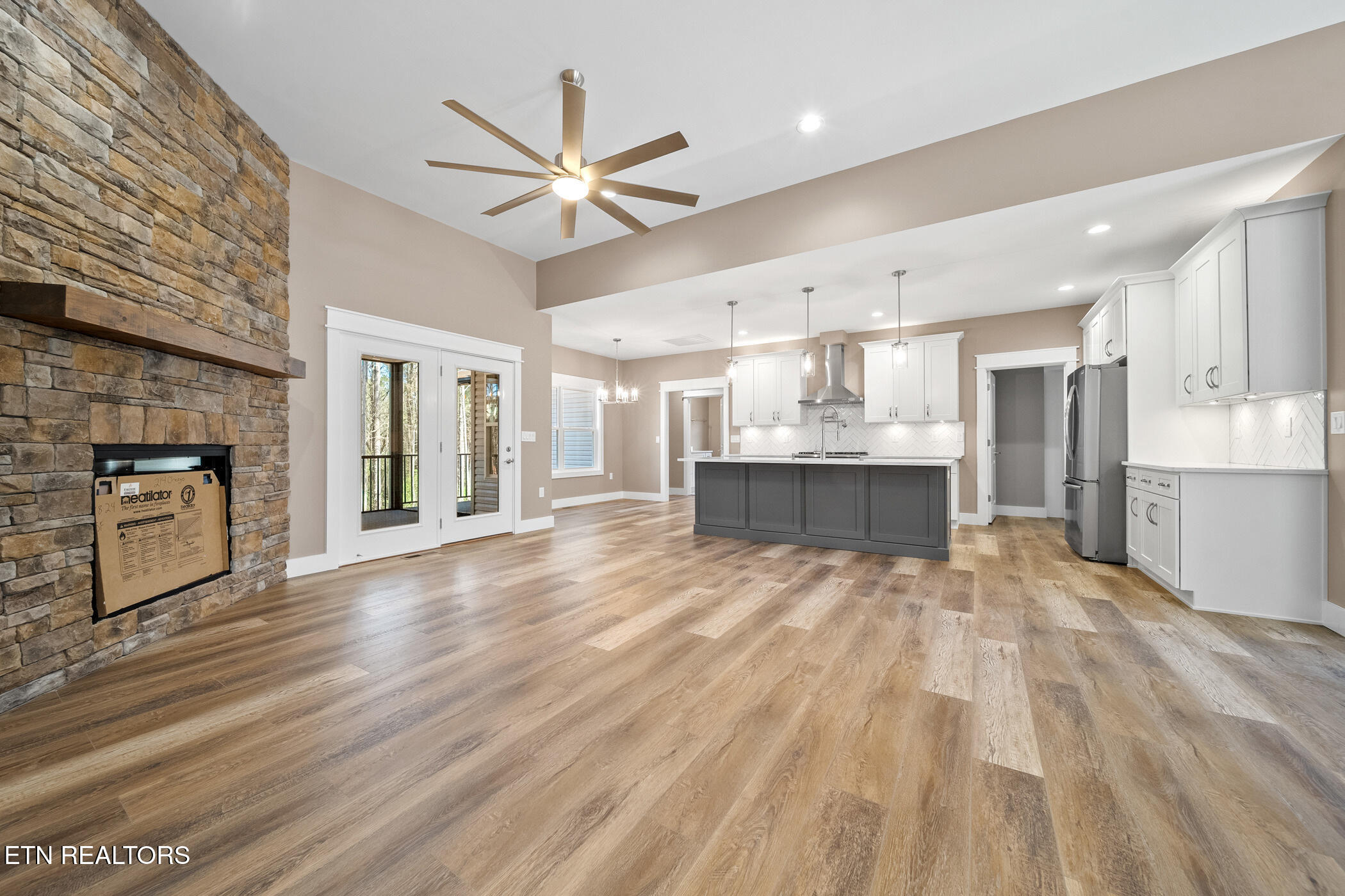 214 Cheeyo Trace Loudon, TN 37774 - Photo 3 of 42 open concept living room kitchen recesse