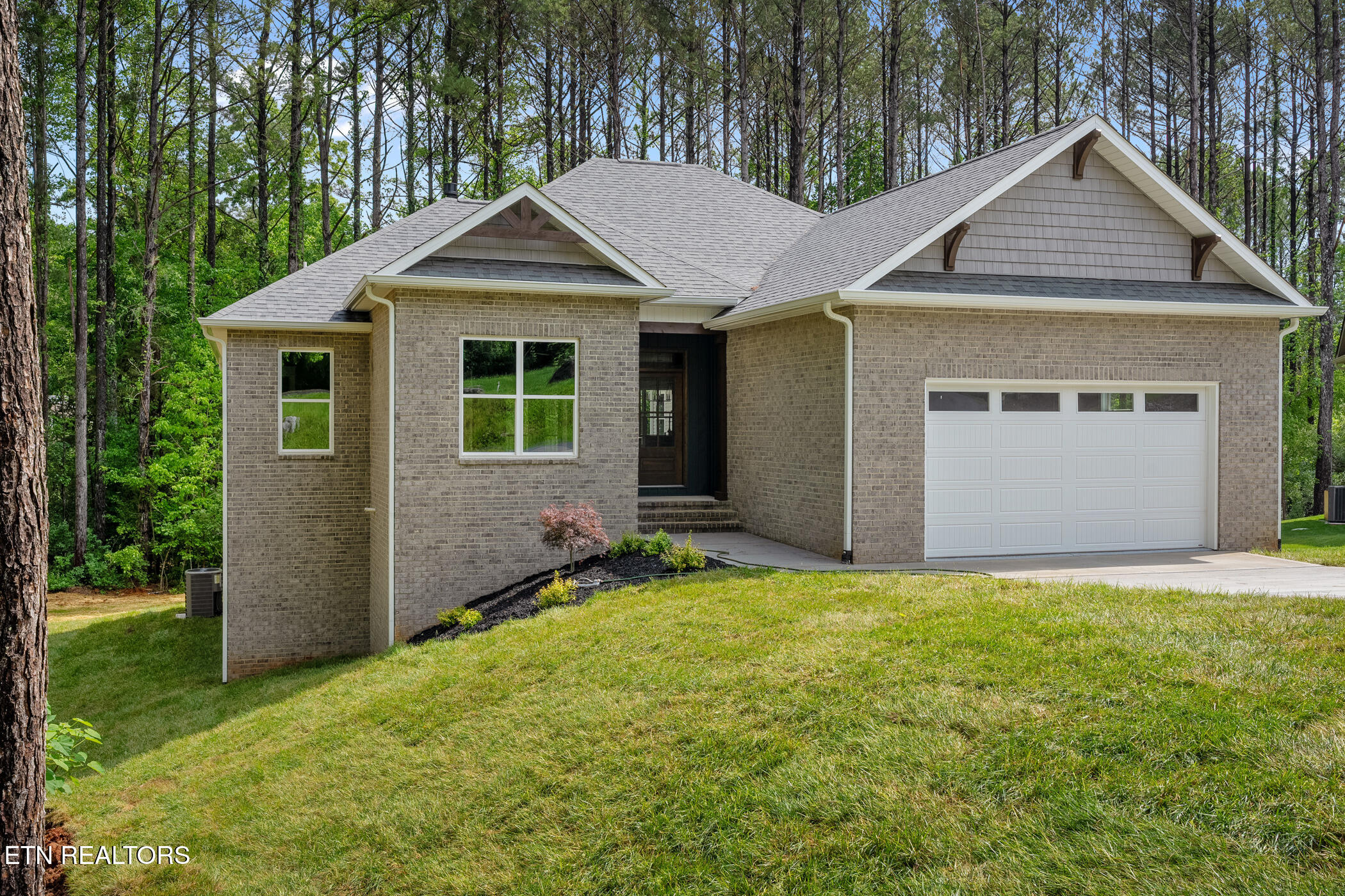 214 Cheeyo Trace Loudon, TN 37774 - Photo 33 of 42 Front landscaped