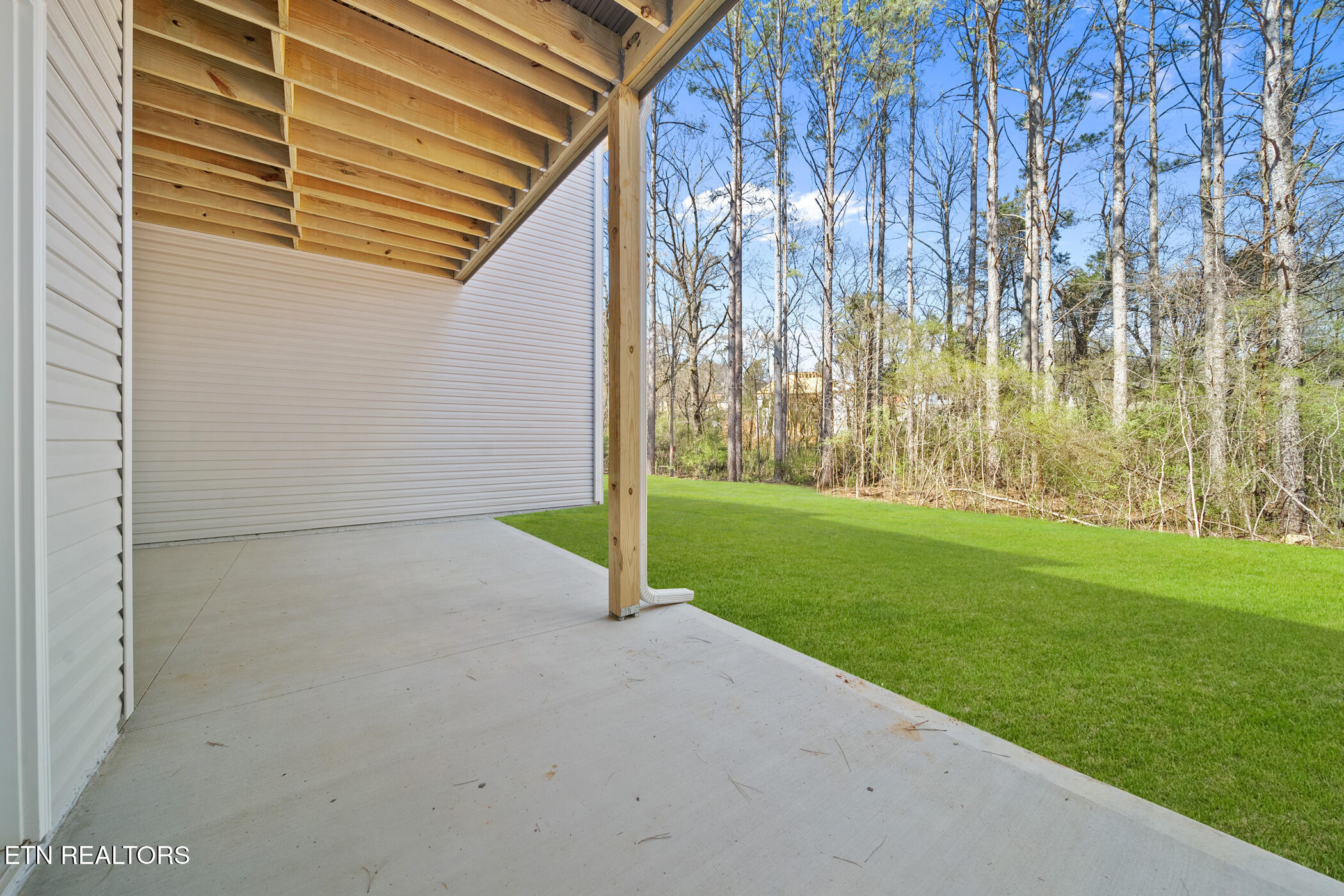214 Cheeyo Trace Loudon, TN 37774 - Photo 36 of 42 Private basement patio