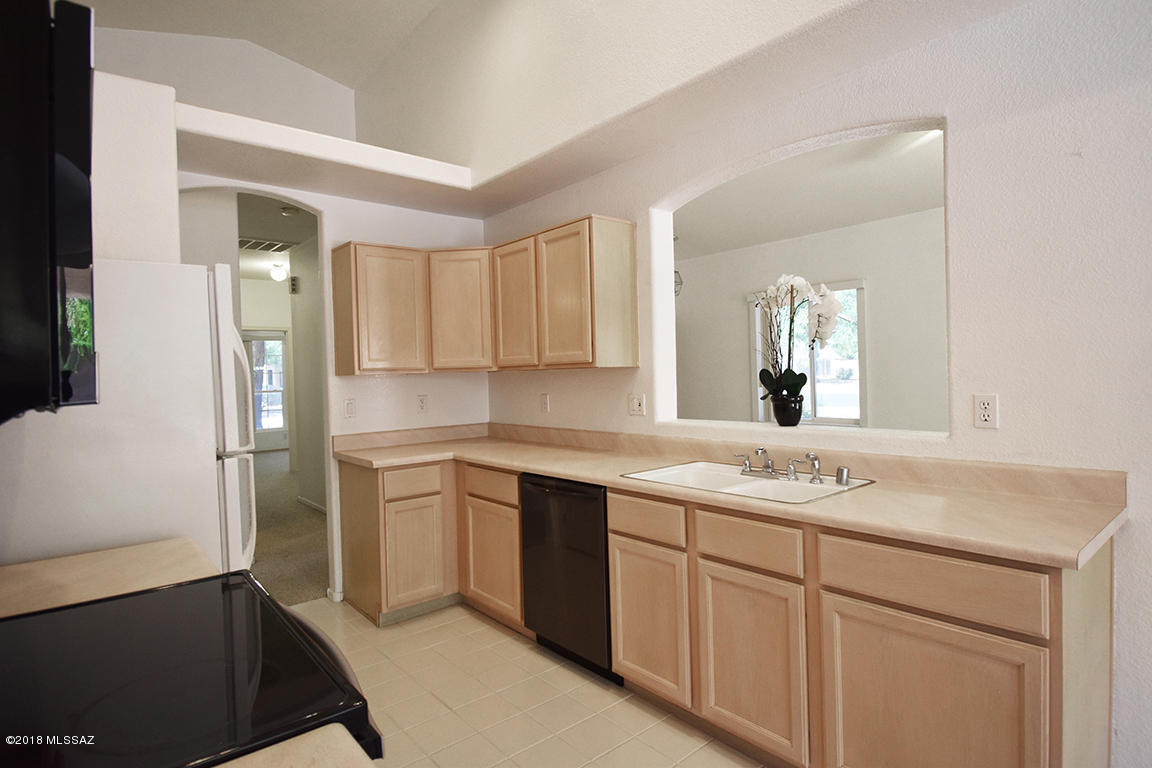 12144 North Seasons Loop Tucson, AZ 85755 - Photo 13 of 37