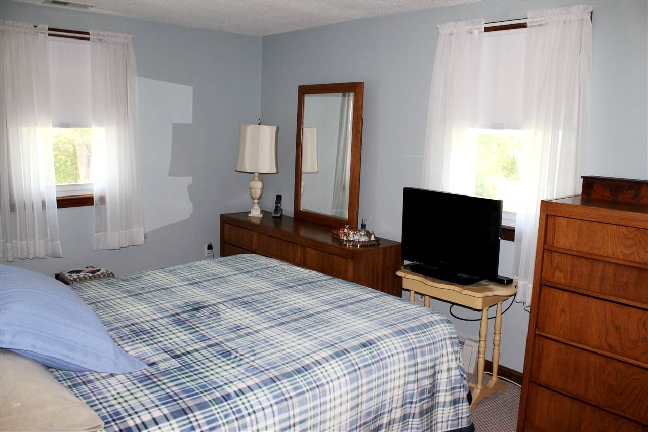 9 Nashua Road Windham, NH 03087 - Photo 12 of 40