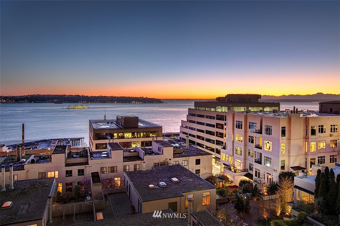 2021 1st Avenue, Unit E6 Seattle, WA 98121 - Photo 26 of 32 a view of city