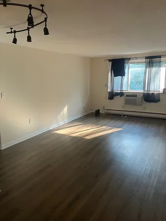 $1,950 | 131 Mellen Street, Unit 22A, Framingham, MA 01702