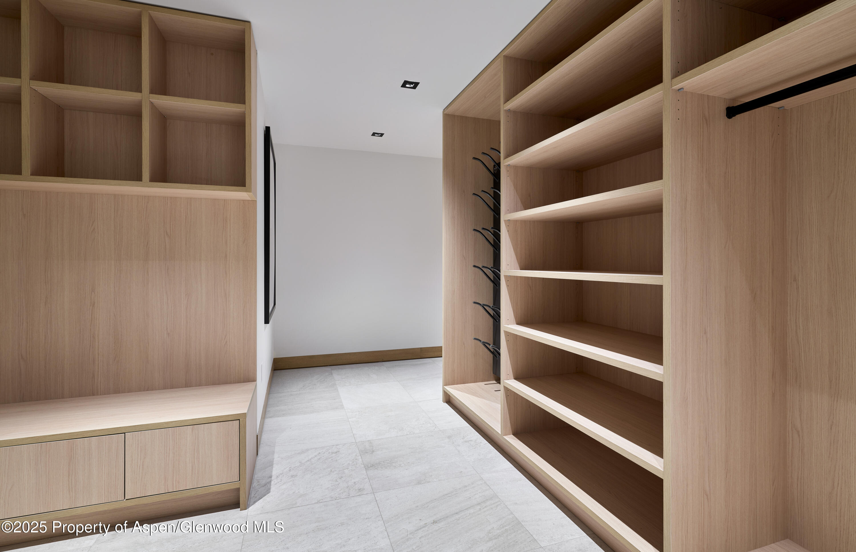 395 East Reds Road Aspen, CO 81612 - Photo 51 of 51 Guest Bedroom Closet