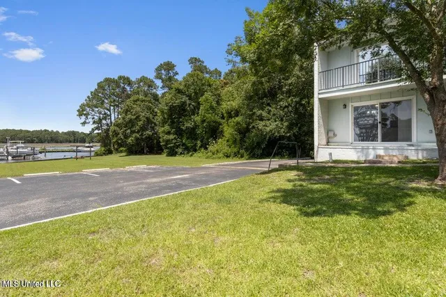 $139,000 | 3230 Cumberland Road, Unit 25, Ocean Springs, MS 39564