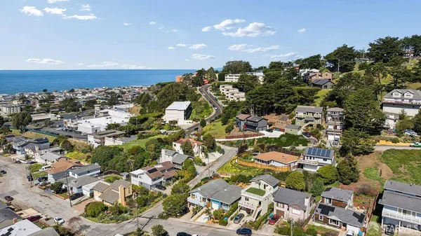 $899,000 | 409 Pacific Avenue, Pacifica, CA 94044