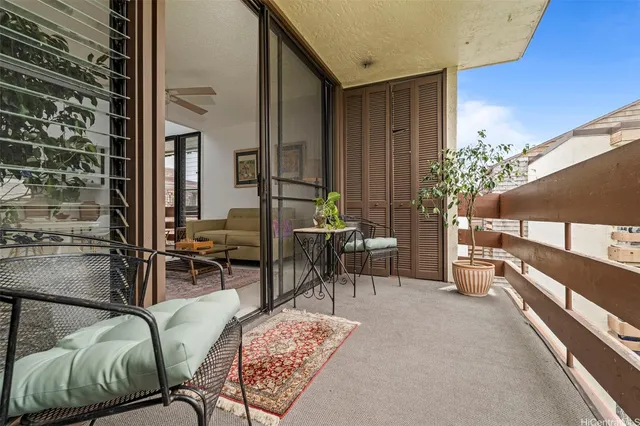 $650,000 | 1015 Aoloa Place, Unit 437, Kailua, HI 96734