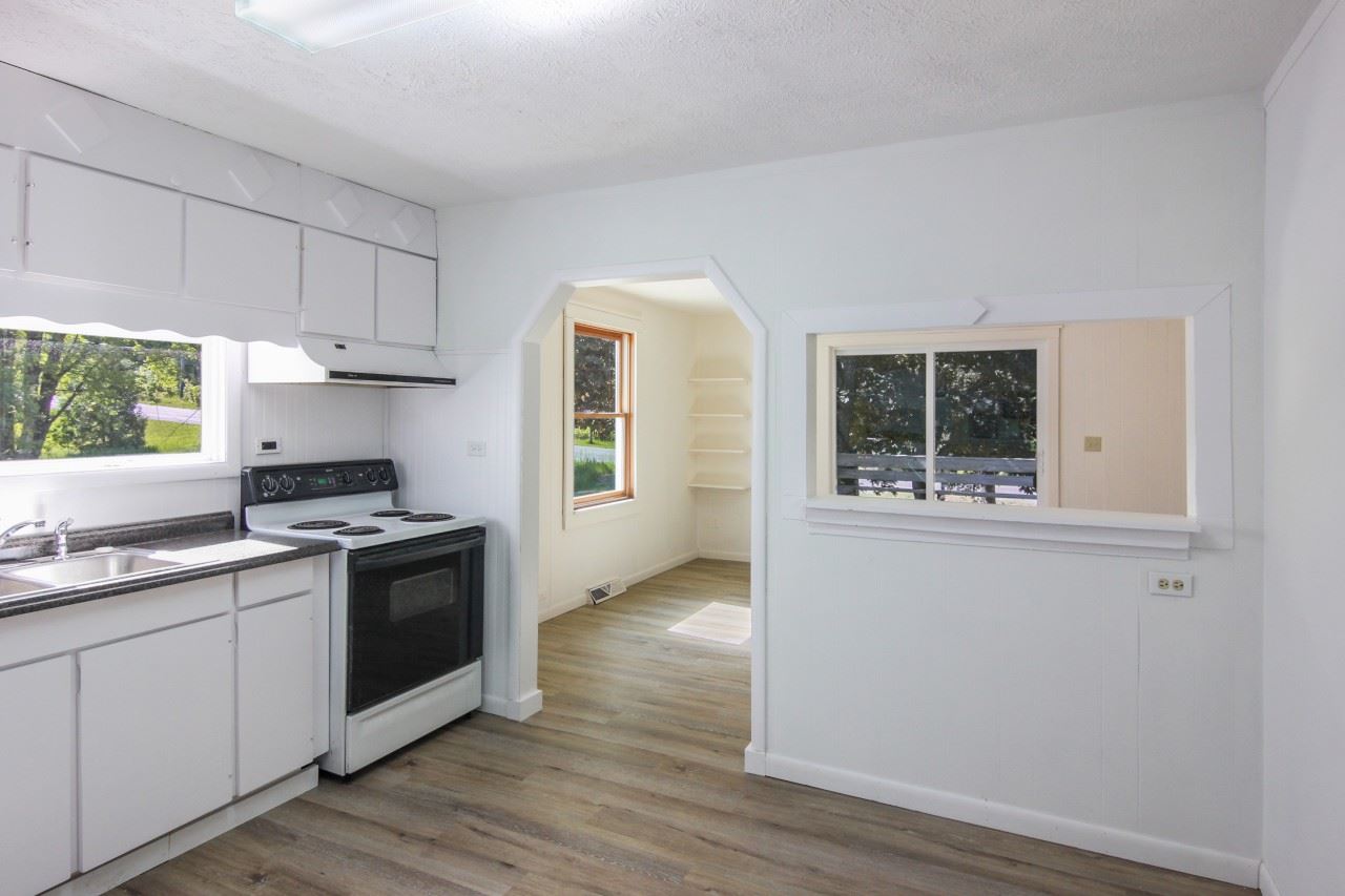 7062 Cedar Run Road Traverse City, MI 49684 - Photo 14 of 27 1875799-13.JPG