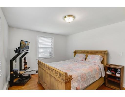 7 Crowningshield Road Worcester, MA 01604 - Photo 14 of 27 Gallery Image 14
