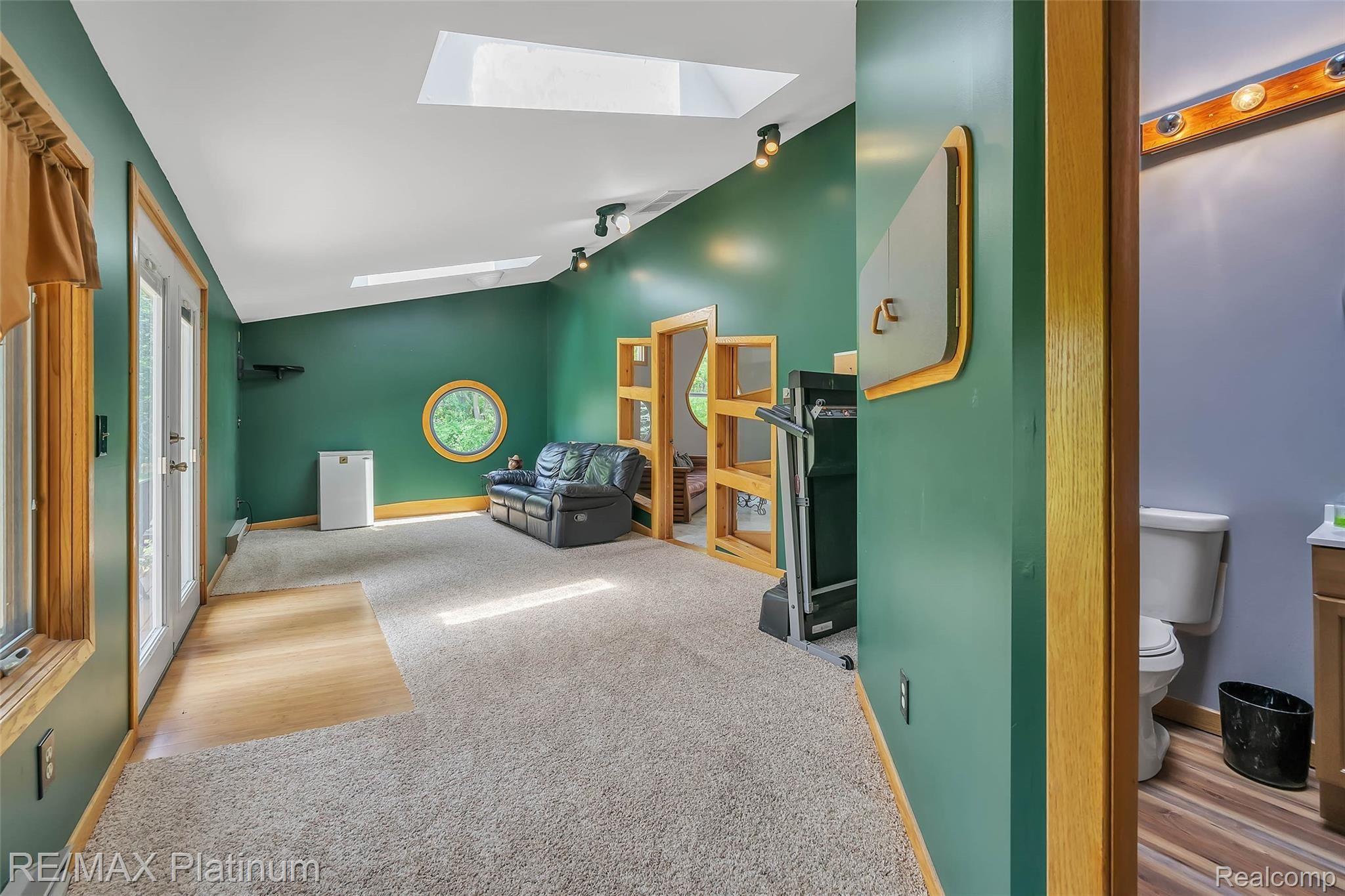 4605 West Schafer Road Pinckney, MI 48169 - Photo 12 of 24 12. Massive Rec Room w