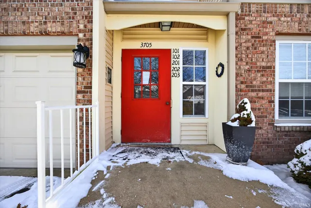 $219,900 | 3705 East Barrington Drive, Unit B101, Bloomington, IN 47408