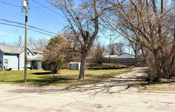 $17,500 | 513 South Concord Street, Fergus Falls, MN 56537
