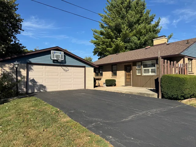 $224,900 | 700 Garfield Road, Harvard, IL 60033