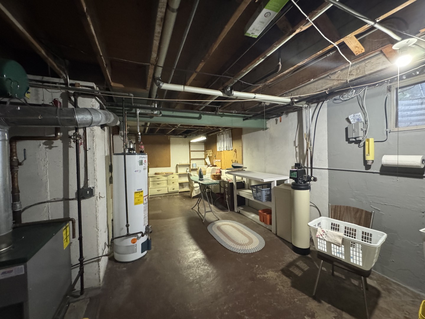 700 Garfield Road Harvard, IL 60033 - Photo 34 of 37 a view of a room with chairs