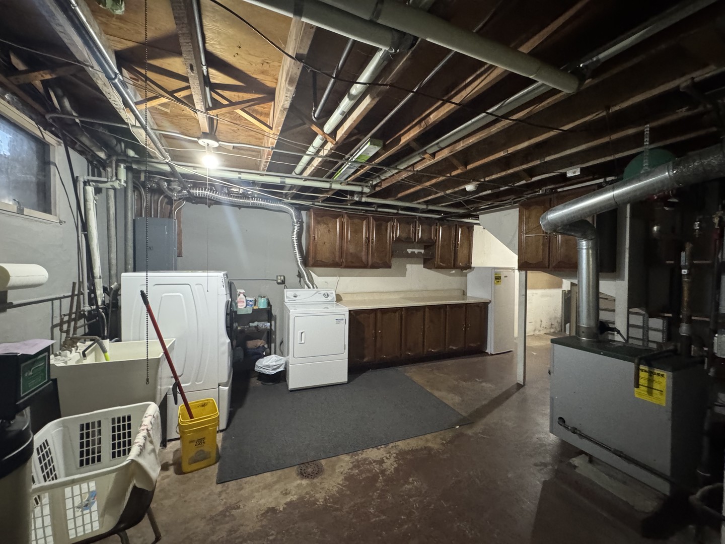 700 Garfield Road Harvard, IL 60033 - Photo 35 of 37 a utility room with dryer and washer