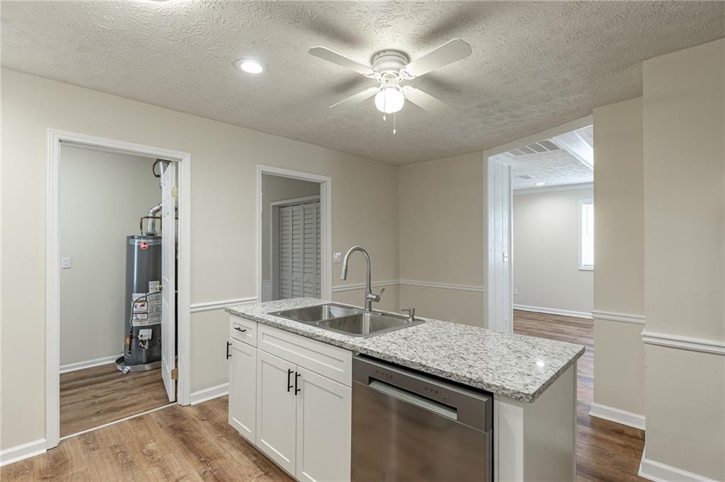 1597 Bennett Road Grayson, GA 30017 - Photo 11 of 41