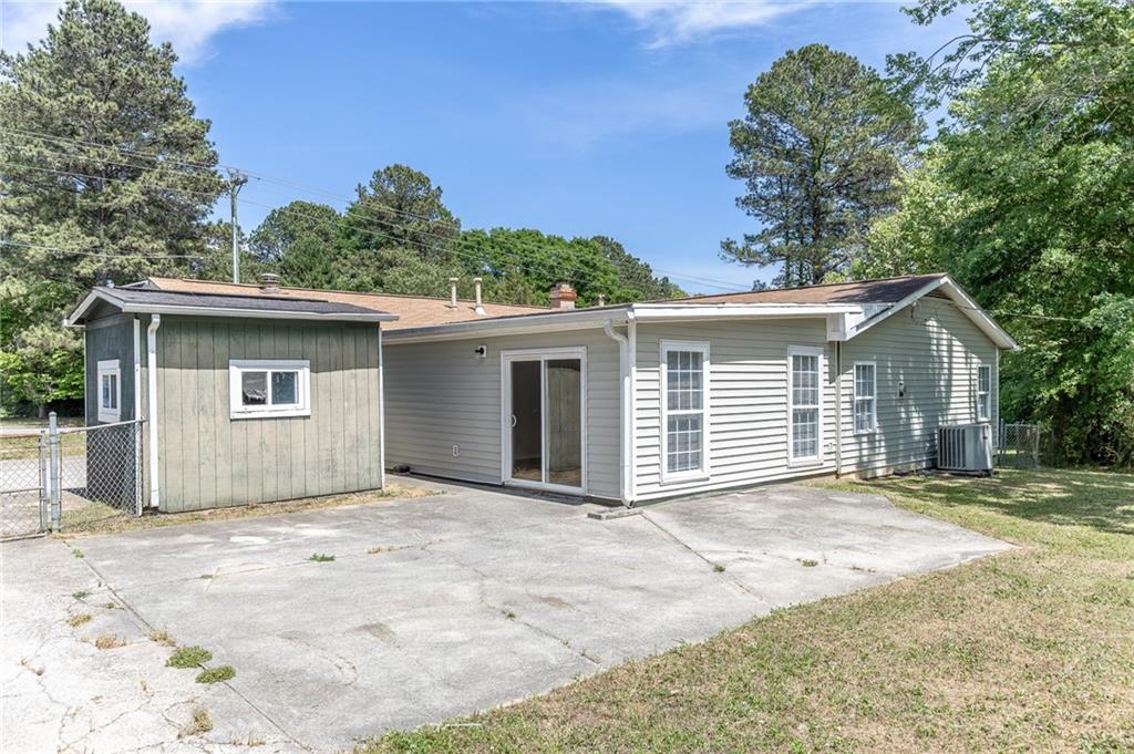 1597 Bennett Road Grayson, GA 30017 - Photo 31 of 41