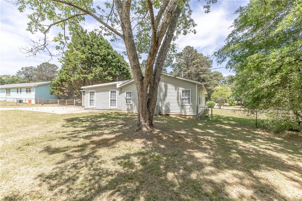 1597 Bennett Road Grayson, GA 30017 - Photo 33 of 41