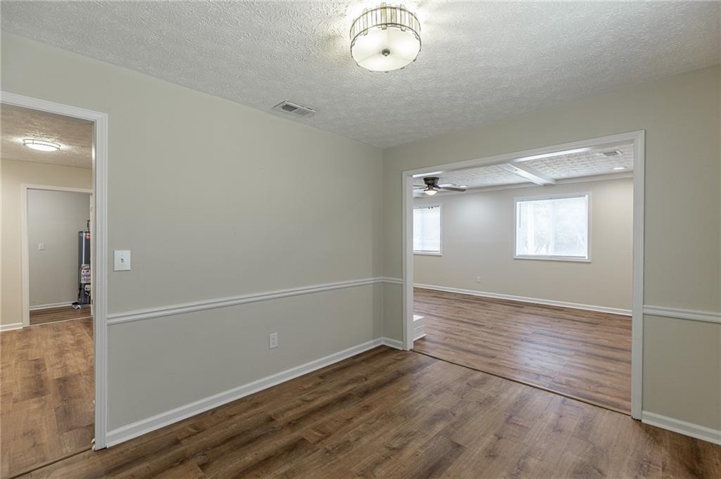 1597 Bennett Road Grayson, GA 30017 - Photo 7 of 41