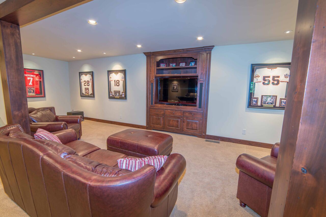 11797 Chamonix Road Truckee, CA 96161 - Photo 14 of 14 Gallery Image 14