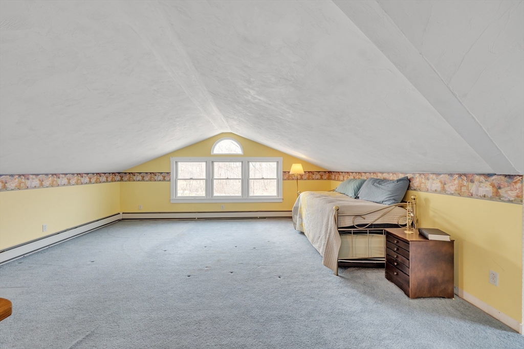 89 Kittery Avenue Rowley, MA 01969 - Photo 23 of 37 an empty room with windows