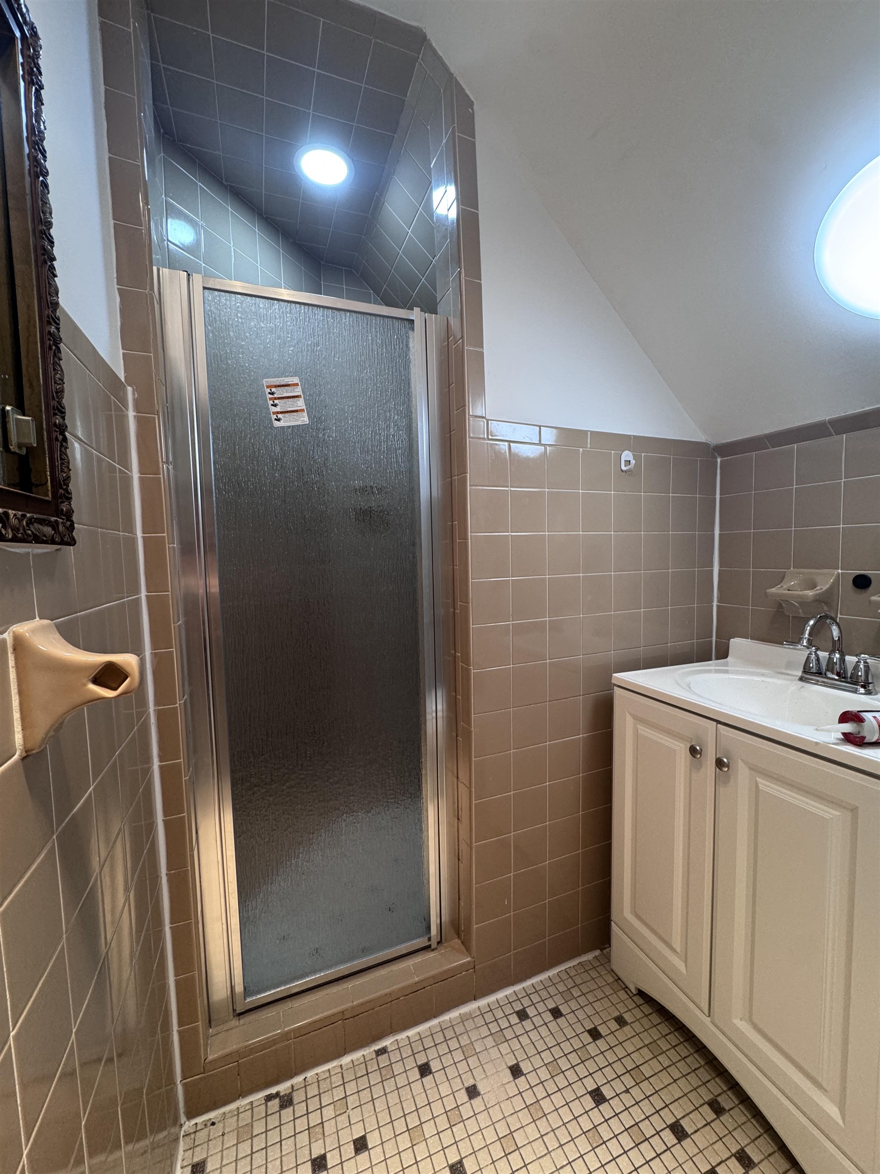 510 Shaler Boulevard, Unit 3 Ridgefield, NJ 07657 - Photo 7 of 7 a bathroom with a shower