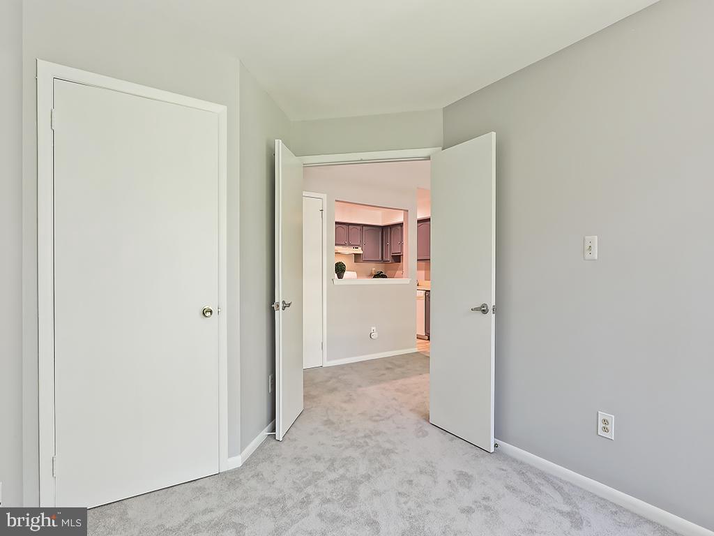303 Trinity Court, Unit 11 Princeton, NJ 08540 - Photo 17 of 37