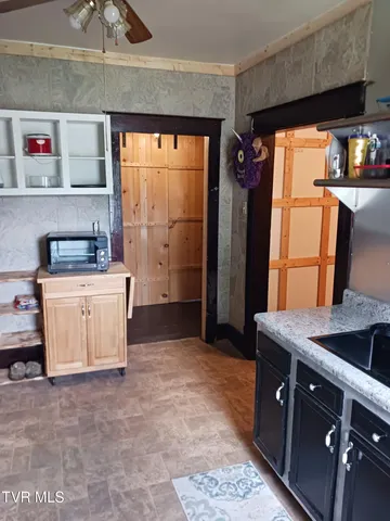 $99,000 | 301 South Johnson Drive, Pennington Gap, VA 24277