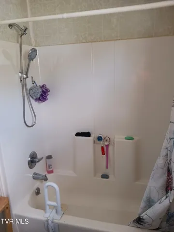 $99,000 | 301 South Johnson Drive, Pennington Gap, VA 24277