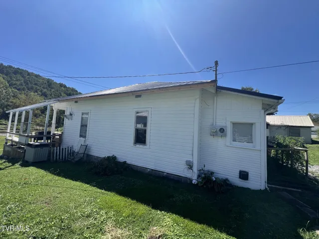 $99,000 | 301 South Johnson Drive, Pennington Gap, VA 24277