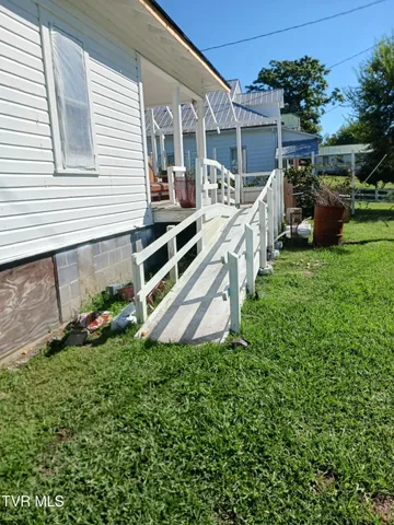 $99,000 | 301 South Johnson Drive, Pennington Gap, VA 24277